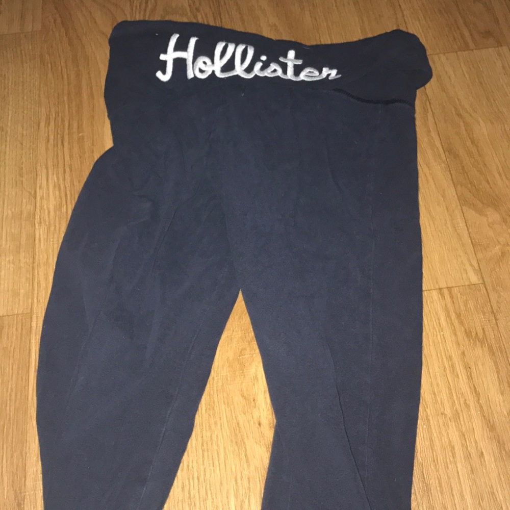 Hollister sweats